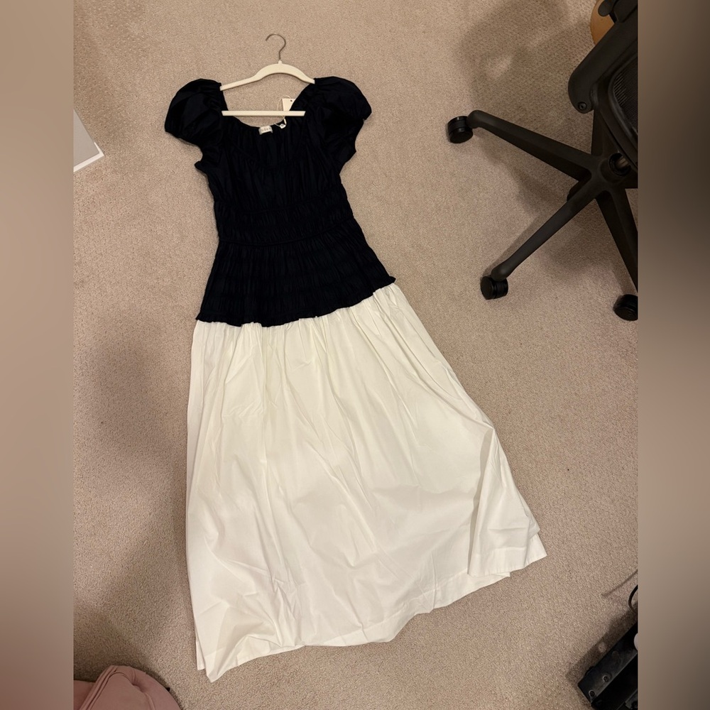 Doen enya dress size L NWT